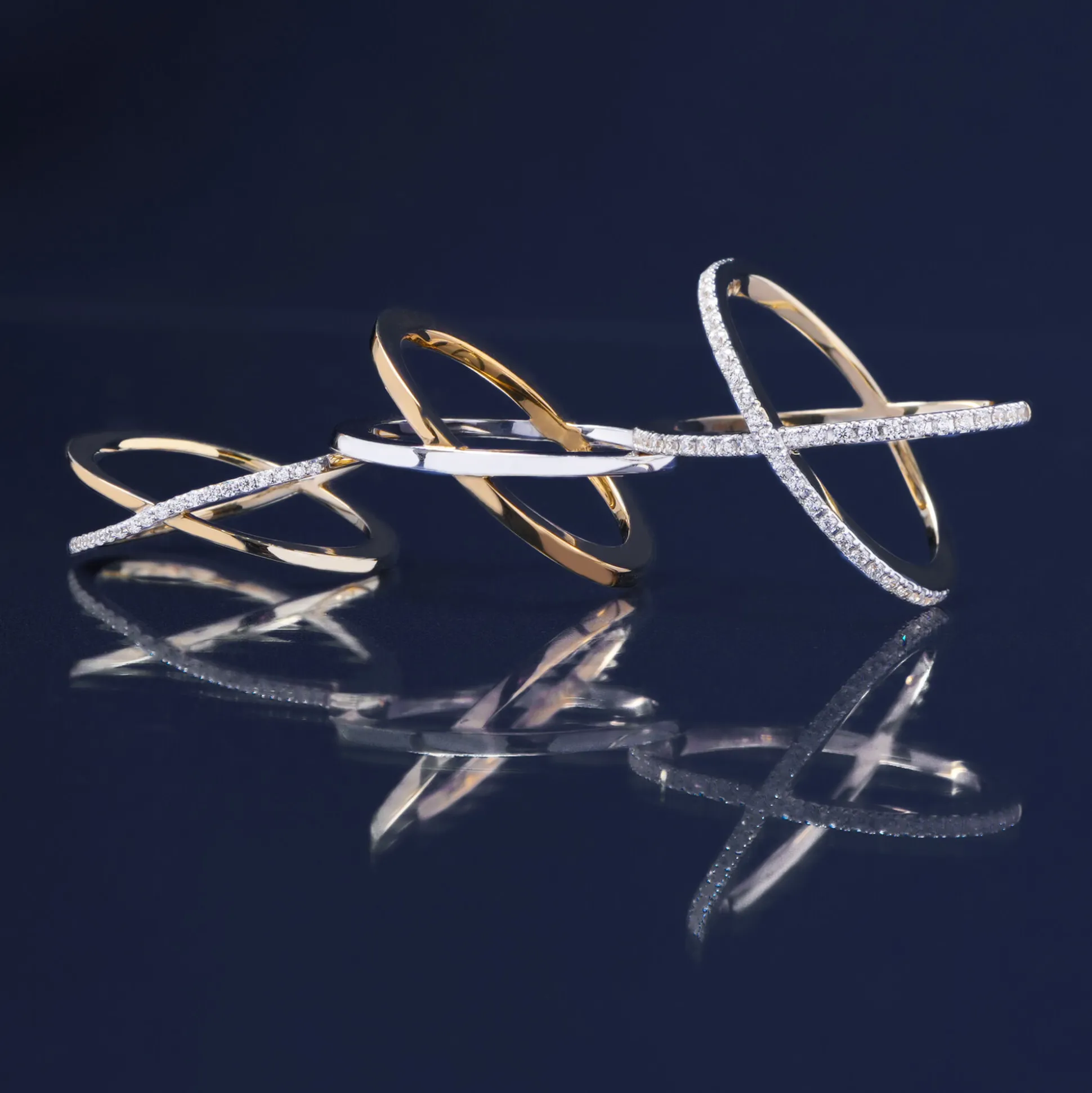 Diamond Crossover Ring In 14K Yellow Gold (1/4 Ct. Tw.)