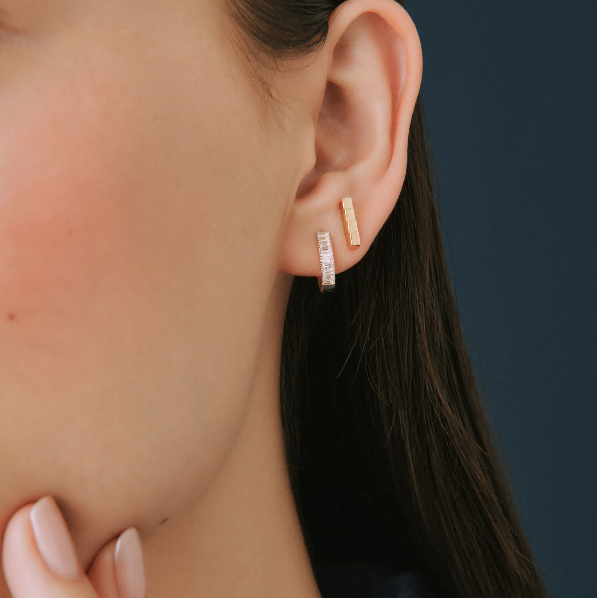 Ribbed Bar Stud Earrings In Vermeil